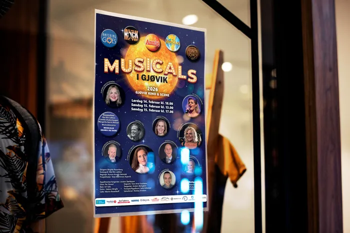 Plakat for Musicals i Gjøvik 2026, med portretter av de medvirkende